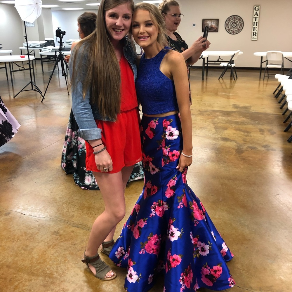 blue prom dress